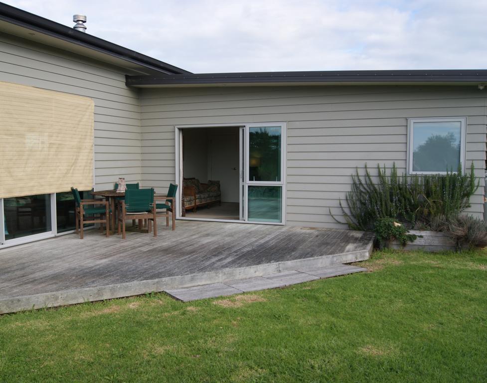 Waihi Beach Getaway-Studio, Ensuite & Private Deck Extérieur photo